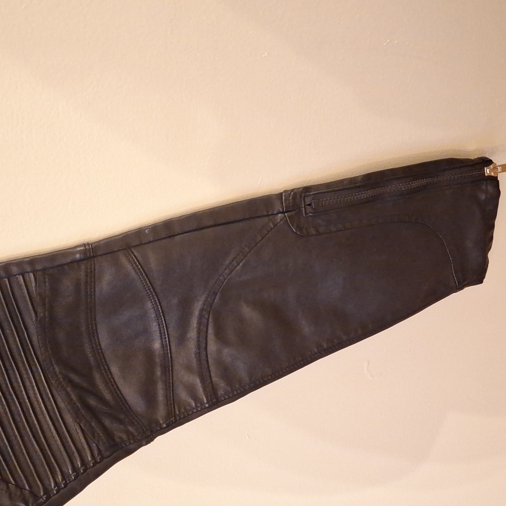 EUC black vegan leather moto pants - Picture 6 of 8